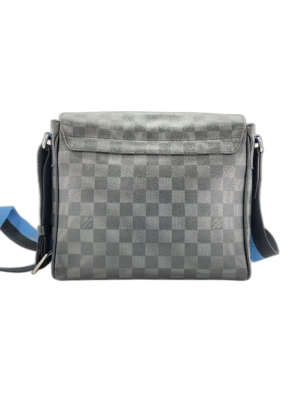 Louis Vuitton Messenger Bag District